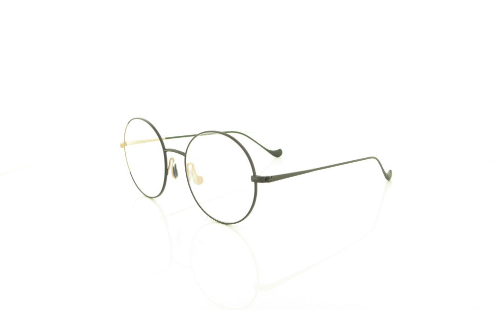 Caroline Abram  VENUS