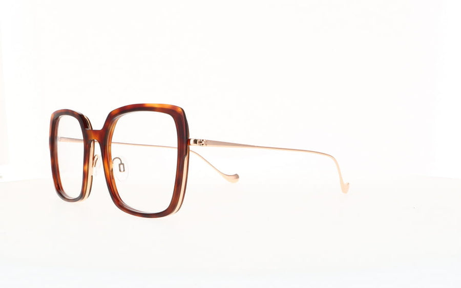 Caroline Abram  DOLORES