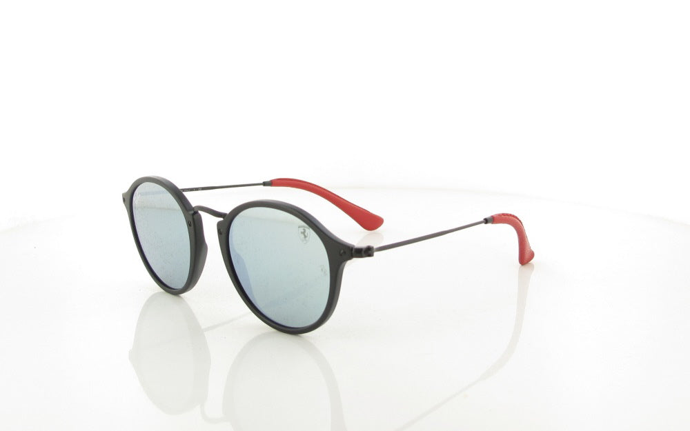 Ray-Ban RB 2447 NM