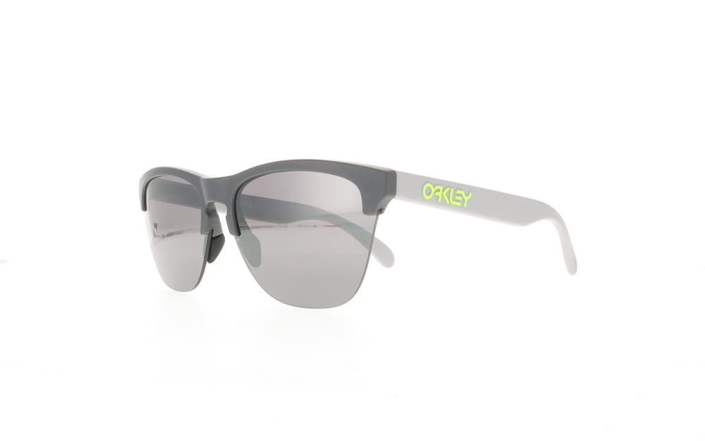 Oakley OO 9374