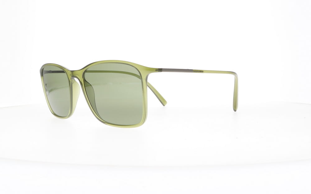 Giorgio Armani AR 8231U