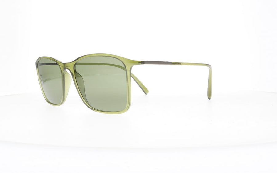 Giorgio Armani AR 8231U